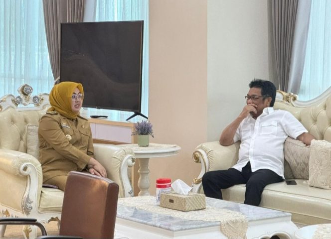 
					Ridwan Bae dan Wali Kota Kendari Bahas Agenda Strategis